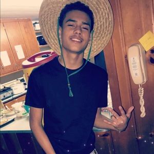 Meet your Posher, Francisco